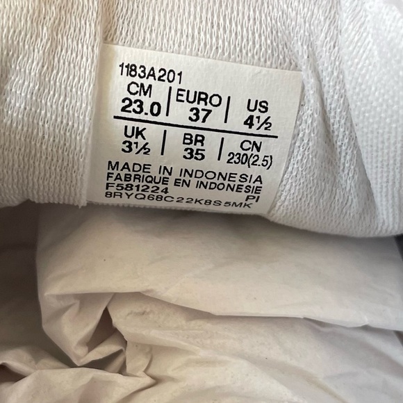 Onitsuka Tiger MEXICO 66 1183A201 126 WHITE BLACK Size US 4.5 EURO 37 NIB - Picture 8 of 11